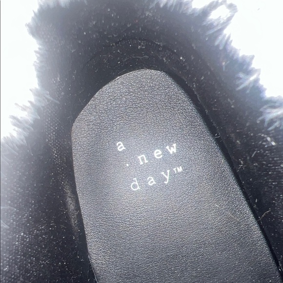 a new day Black and Brown Women’s boots - Picture 2 of 10